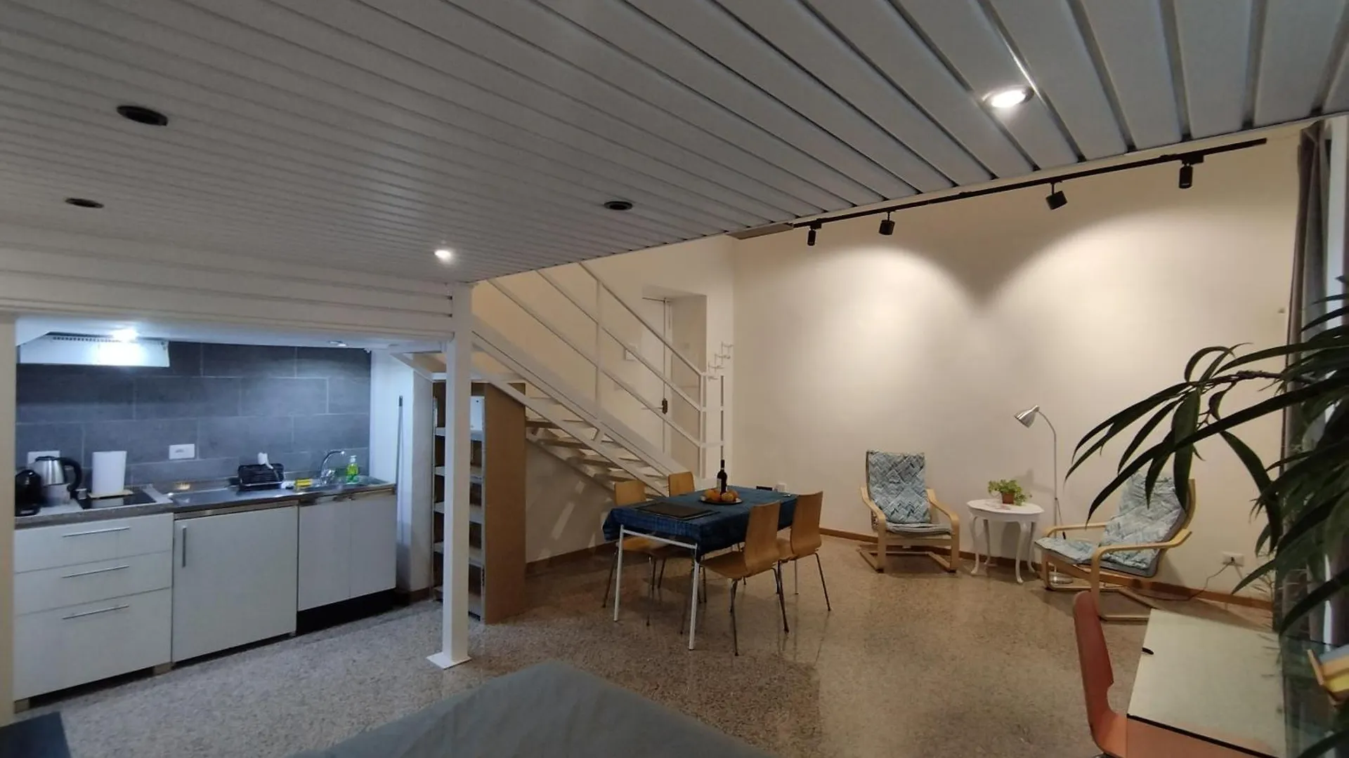 Spazio Susa - Loft Vicino Alla Stazione M4 - Susa Διαμέρισμα Μιλάνο 0*,